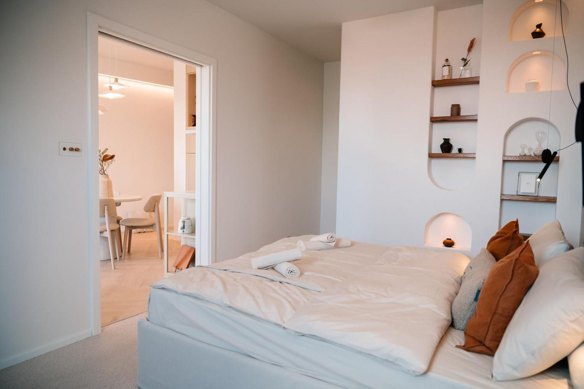 New Design Top-Class Suite Next To The Castle-Free Parking-Terrace Bratislava Esterno foto
