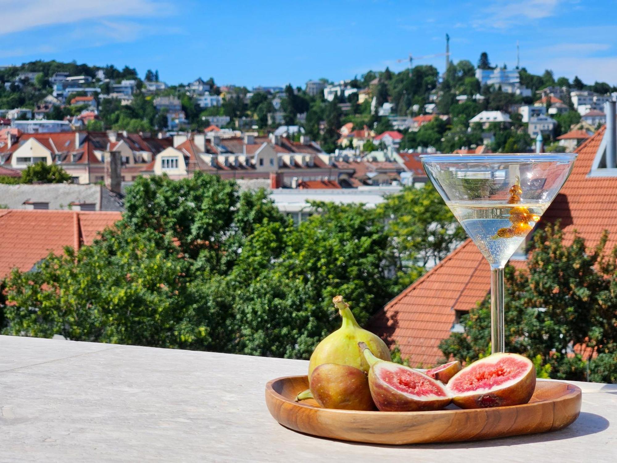 New Design Top-Class Suite Next To The Castle-Free Parking-Terrace Bratislava Esterno foto